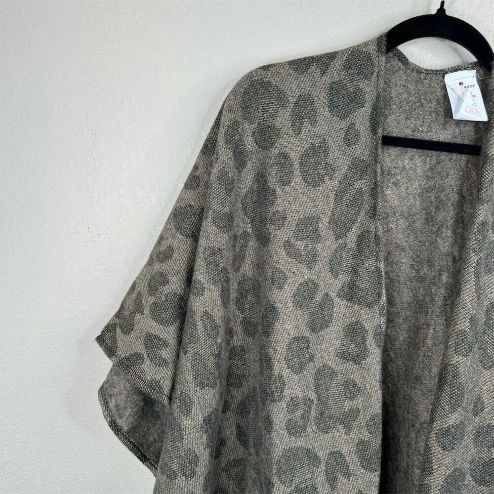 Woolrich Women's Animal Print Cozy Blanket Wrap Scarf Fringe‎ Trim